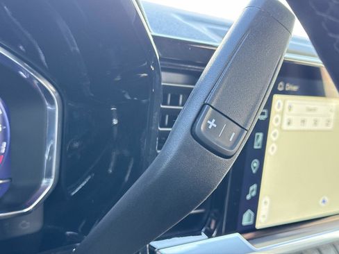 Used 2023 Chevrolet Silverado 1500 RST image 9