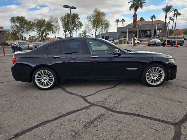 Used 2013 BMW 750i RWD image 4