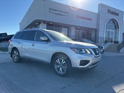 Used 2018 Nissan Pathfinder SV