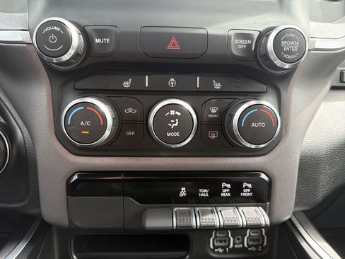 Used 2022 RAM 1500 Big Horn AWD/4WD image 26