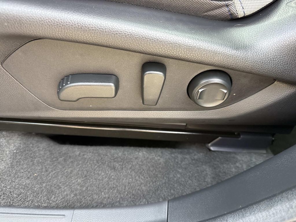 Certified 2026 Subaru Forester Premium AWD/4WD image 24