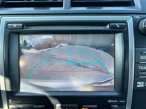 Used 2014 Toyota Camry XLE image 14