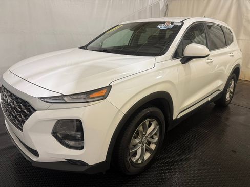 Used 2019 Hyundai Santa Fe SE image 6