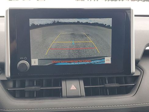 Used 2023 Toyota RAV4 LE image 29