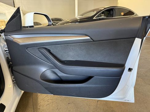 Used 2023 Tesla Model 3 Standard Range RWD image 27