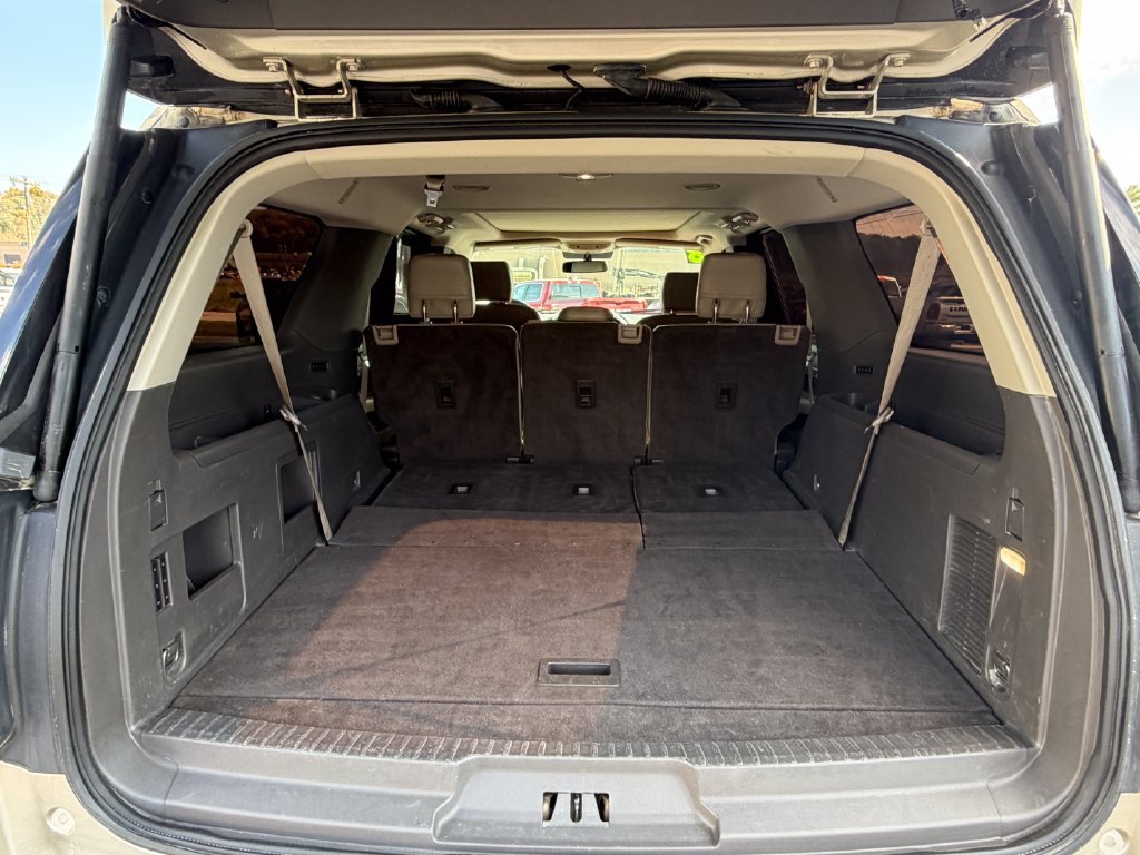 Used 2018 Ford Expedition Max XLT w/ Equipment Group 202A AWD/4WD image 12