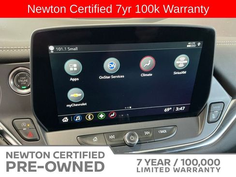 Used 2025 Chevrolet Blazer LT FWD image 26