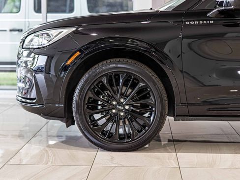 Used 2024 Lincoln Corsair Reserve w/ Jet Appearance Package image 8