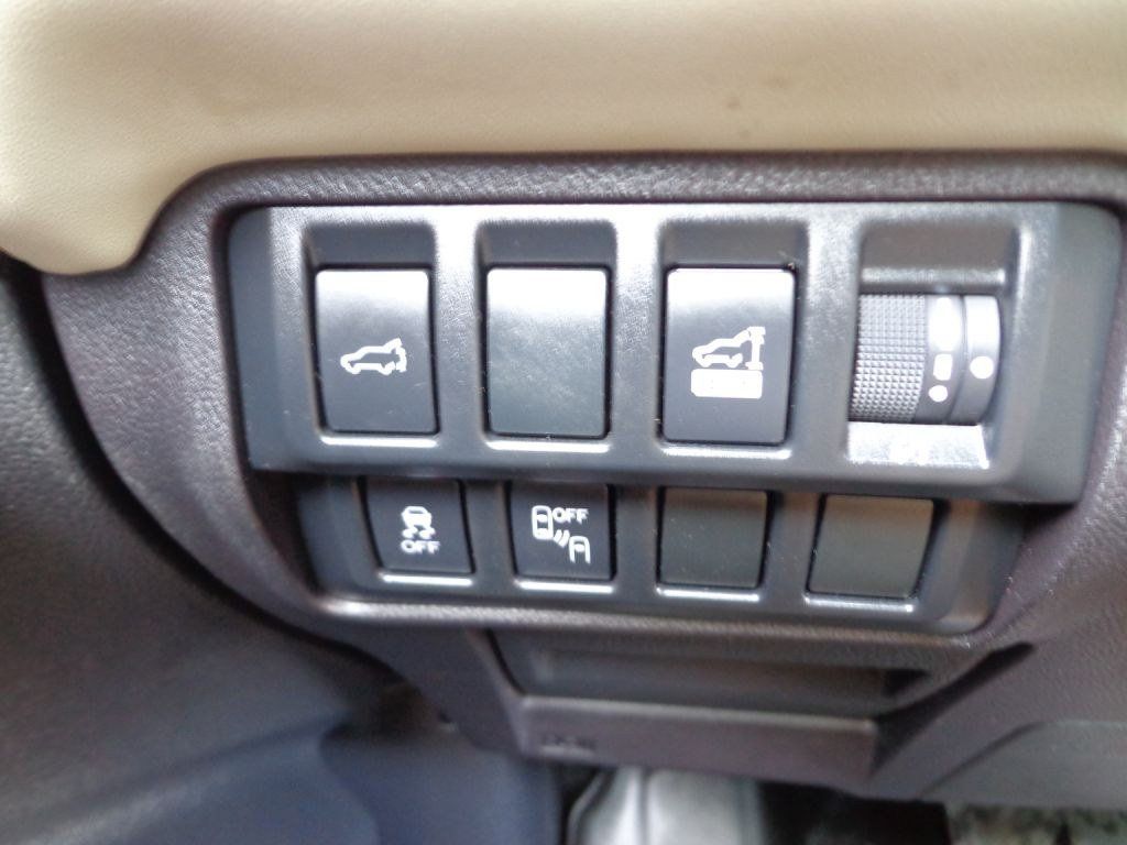 Used 2019 Subaru Ascent Limited AWD/4WD image 31