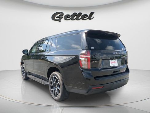 Used 2024 Chevrolet Suburban RST RWD image 7