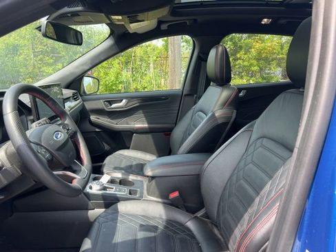 Used 2023 Ford Escape ST-Line Elite w/ Premium Technology Package AWD/4WD image 21