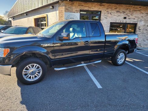 Used 2014 Ford F150 Lariat w/ Equipment Group 501A Mid image 2