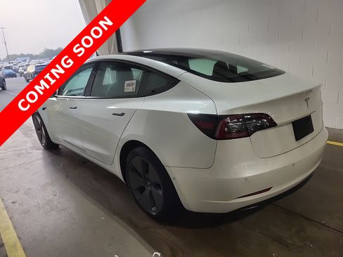 Used 2022 Tesla Model 3 RWD image 3