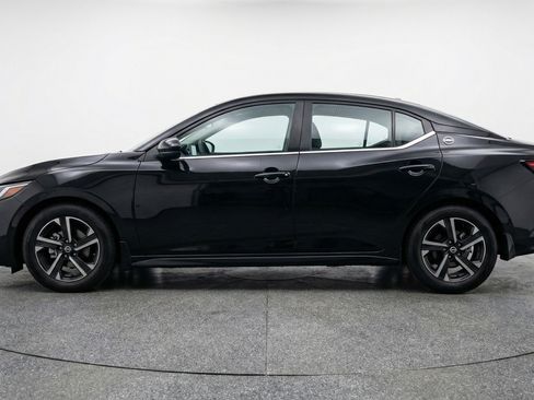 Used 2025 Nissan Sentra SV FWD image 5