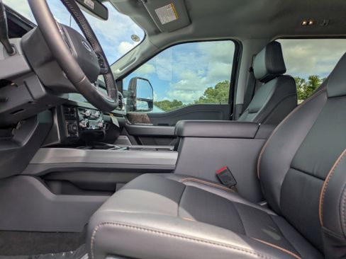 New 2026 Ford F250 Lariat w/ FX4 Off-Road Package image 42