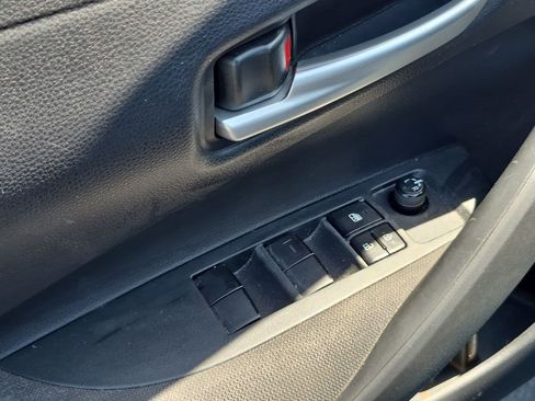 Used 2021 Toyota Corolla LE w/ Carpet Mat Package (TMS) FWD image 15