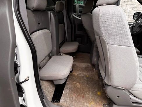 Used 2017 Nissan Frontier S image 28