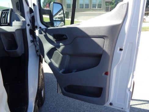 Used 2019 Ford Transit 250 148 High Roof RWD image 24