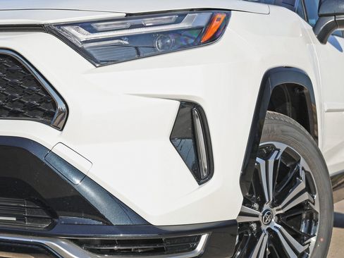 New 2025 Toyota RAV4 XSE image 11