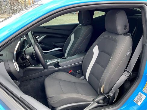 Used 2023 Chevrolet Camaro LT image 8