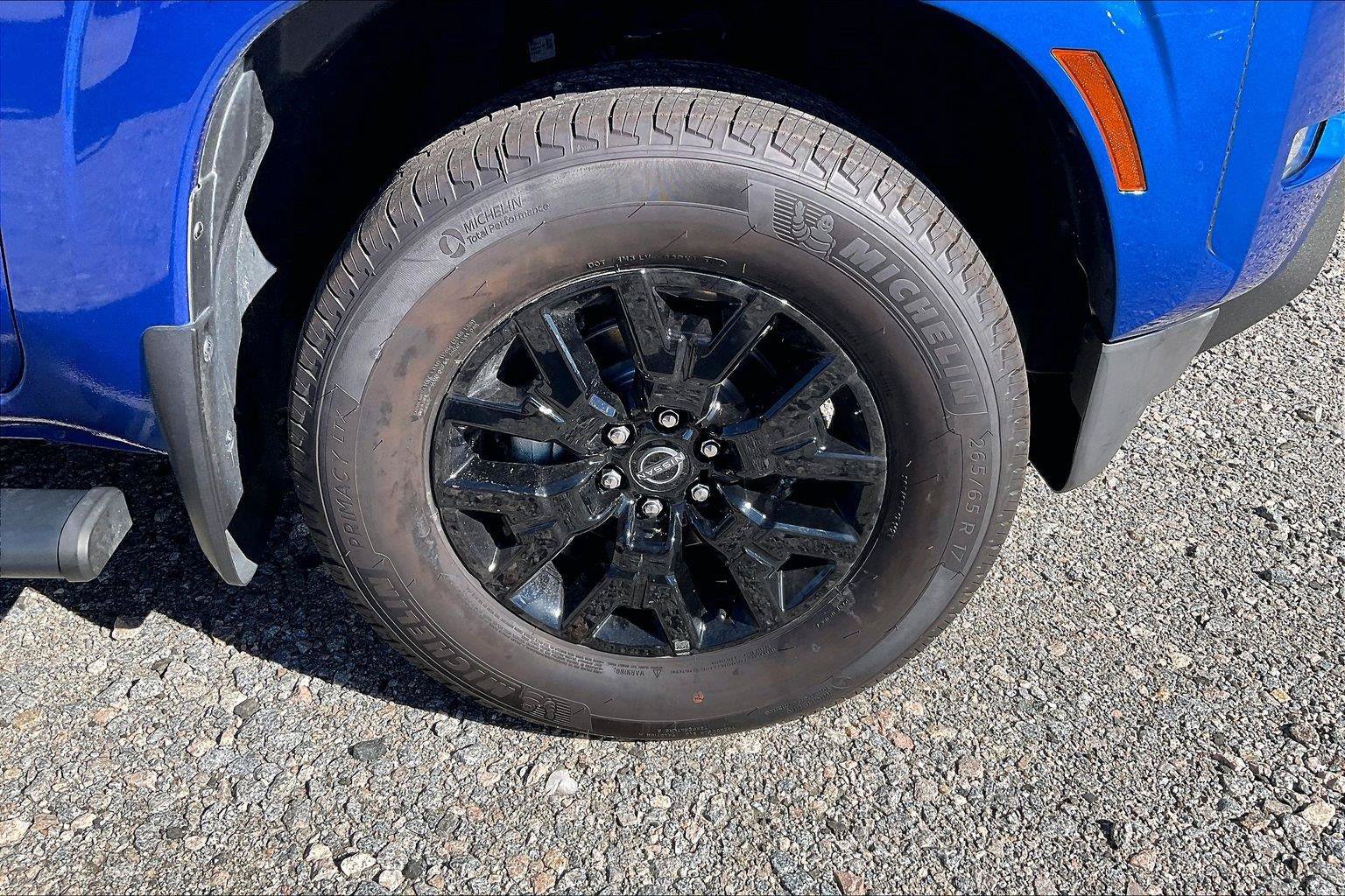 Certified 2024 Nissan Frontier SV w/ Technology Package AWD/4WD image 7