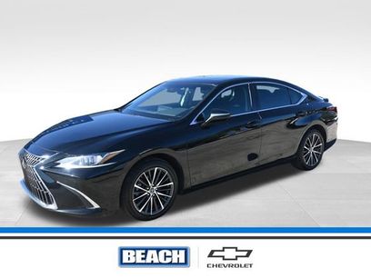 Used 2022 Lexus ES 250 w/ Premium Package