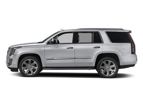Used 2017 Cadillac Escalade Luxury AWD/4WD image 6