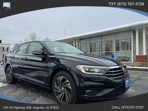 Used 2019 Volkswagen Jetta SEL Premium image 1