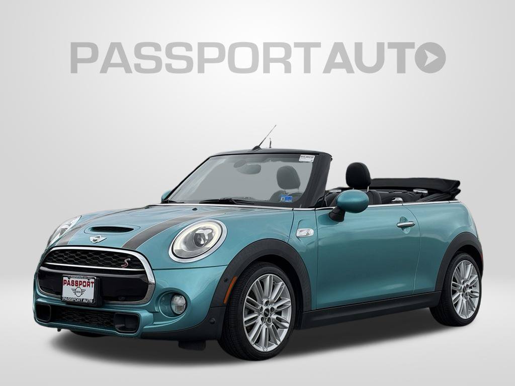 Used 2018 MINI Cooper S FWD image 1