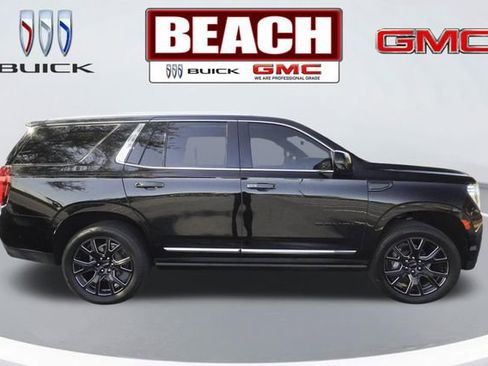 Used 2024 GMC Yukon Denali w/ Advanced Technology Package AWD/4WD image 2