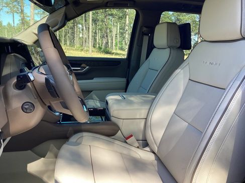 New 2026 GMC Yukon Denali image 15