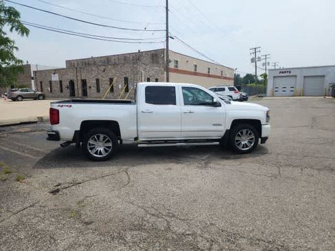 Used 2018 Chevrolet Silverado 1500 High Country w/ LPO, Protection Package AWD/4WD image 13