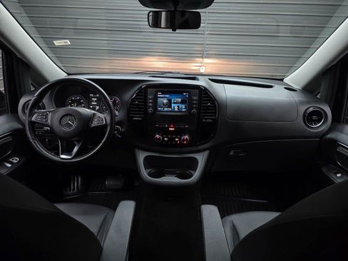 Used 2023 Mercedes-Benz Metris Passenger image 12