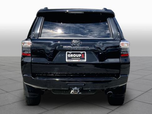 Used 2021 Toyota 4Runner SR5 Premium w/ Moonroof Package RWD image 5