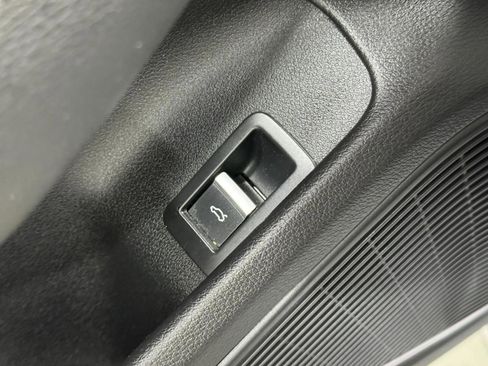 Used 2018 Audi A4 2.0T Premium Plus image 26