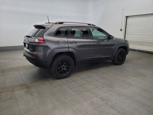 Used 2019 Jeep Cherokee Trailhawk image 10