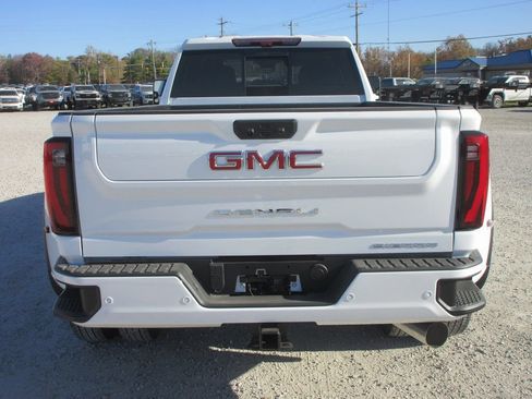 New 2026 GMC Sierra 3500 Denali w/ Denali Reserve Package AWD/4WD image 5