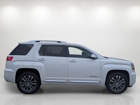 Used 2017 GMC Terrain Denali image 4