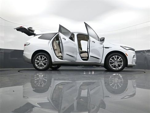 Used 2023 Buick Enclave Premium w/ Experience Buick Package image 34