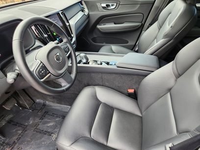 Used 2025 Volvo XC60 B5 Core
