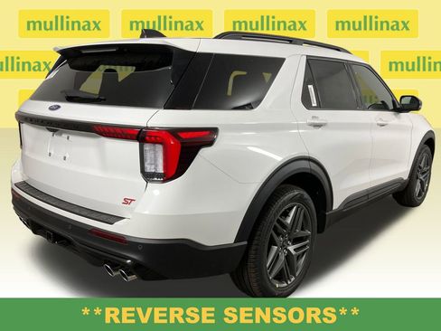 New 2026 Ford Explorer ST RWD image 4