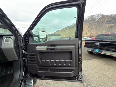Used 2016 Ford F350 Lariat w/ Lariat Ultimate Package image 8