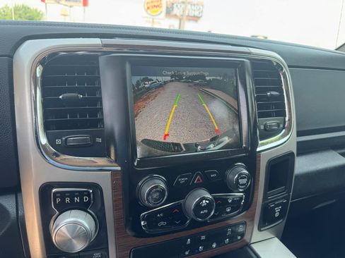 Used 2017 RAM 1500 Laramie w/ Convenience Group AWD/4WD image 15