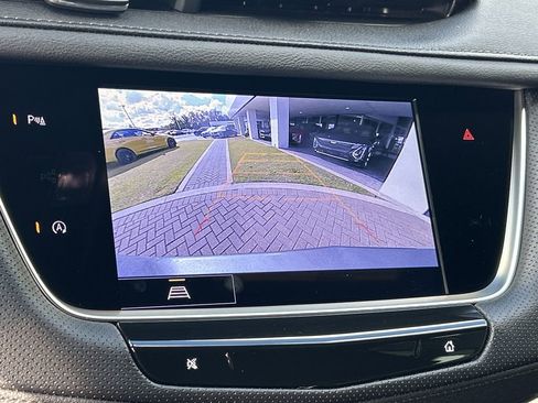 Certified 2025 Cadillac XT5 Luxury image 22