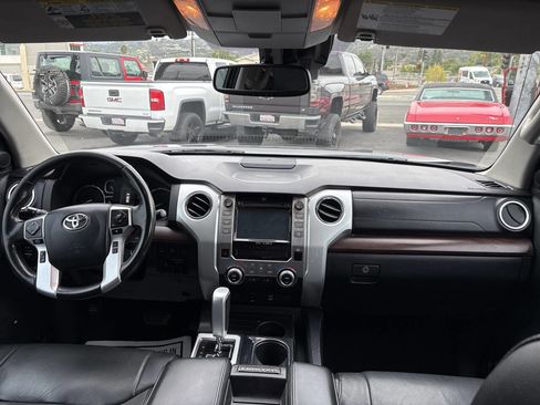 Used 2019 Toyota Tundra Limited w/ Limited Premium Package image 33