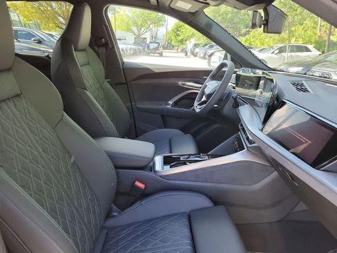 New 2026 Audi SQ5 Premium Plus AWD/4WD image 22