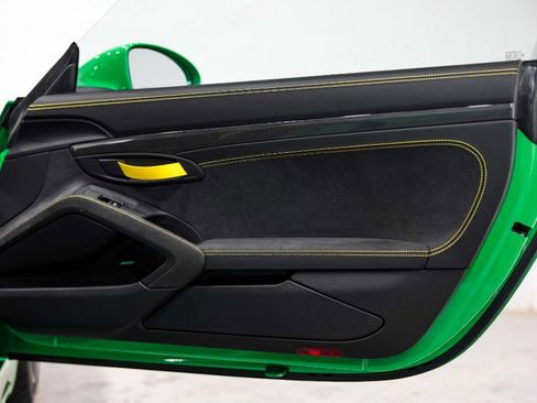 Used 2021 Porsche 718 Cayman GT4 image 12