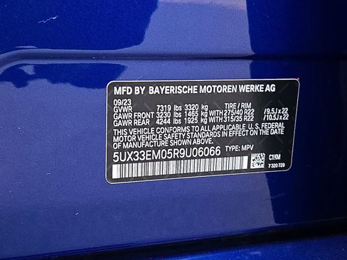 Used 2024 BMW X7 M60i w/ Executive Package image 26