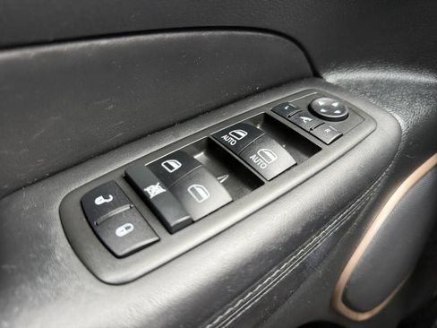 Used 2014 Jeep Grand Cherokee Summit AWD/4WD image 39