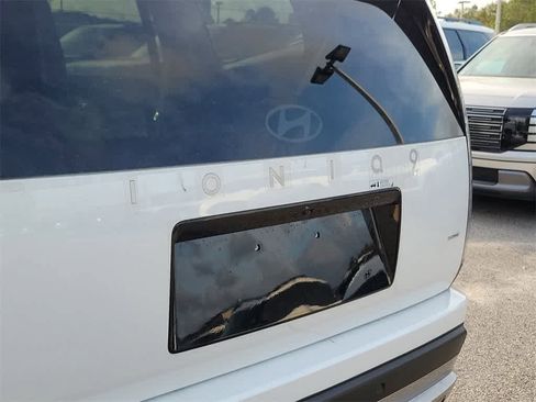 New 2026 Hyundai Ioniq 9 SE image 7